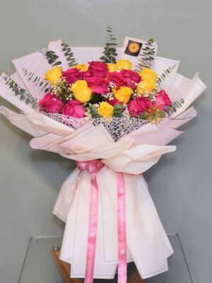 2 dozen Ecuadorian Roses Bouquet - Mix