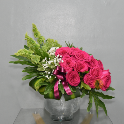 1 Dozen Ecuadorian Roses Ikebana Arrangement