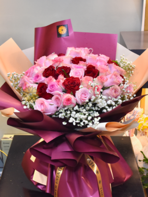50-Piece Colombian Roses Bouquet