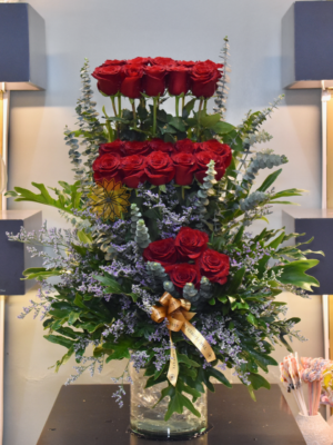 2 Dozen Ecuadorian Roses Arrangement