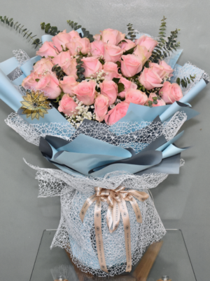 3 Dozen Ecuadorian Roses Bouquet