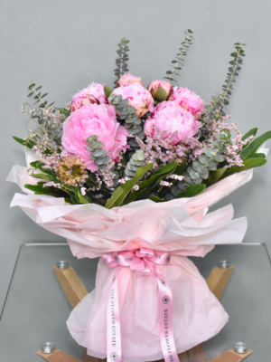 10-Piece Peony Bouquet