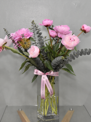 10-Piece Peony Arrangement