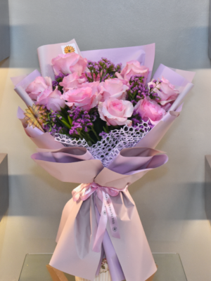 1 Dozen Pink Colombian Roses Bouquet
