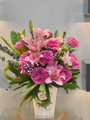 Pre-order only - 10pc David Austin Roses and Lilies Arrangement